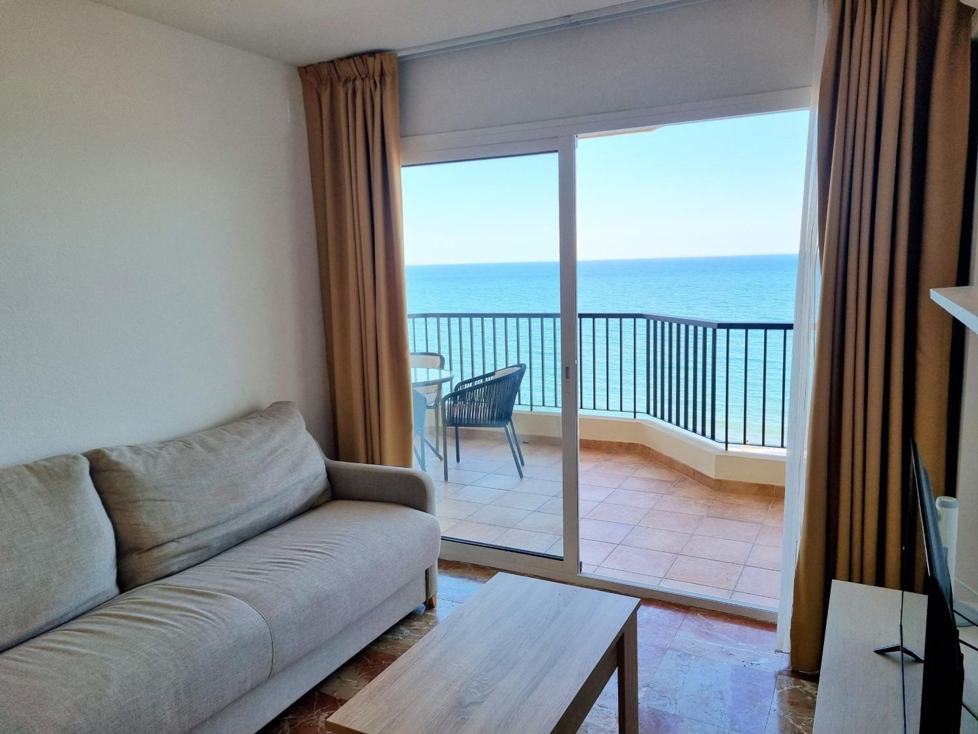 Las Antillas II Front Sea Views Pool ฟูเอนฮิโรลา ภายนอก รูปภาพ